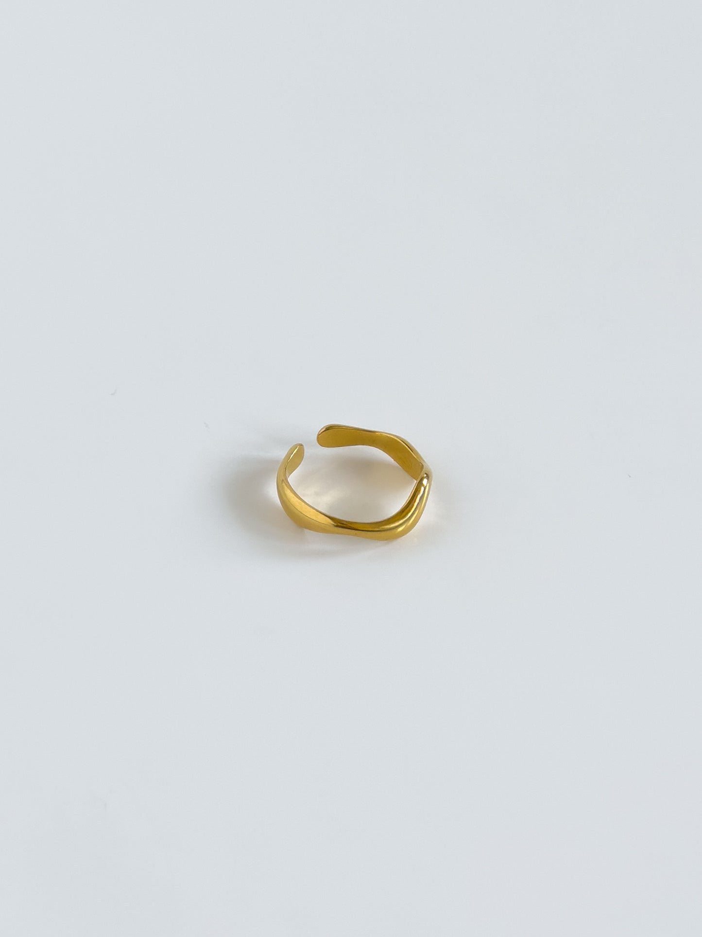 Waves Ring