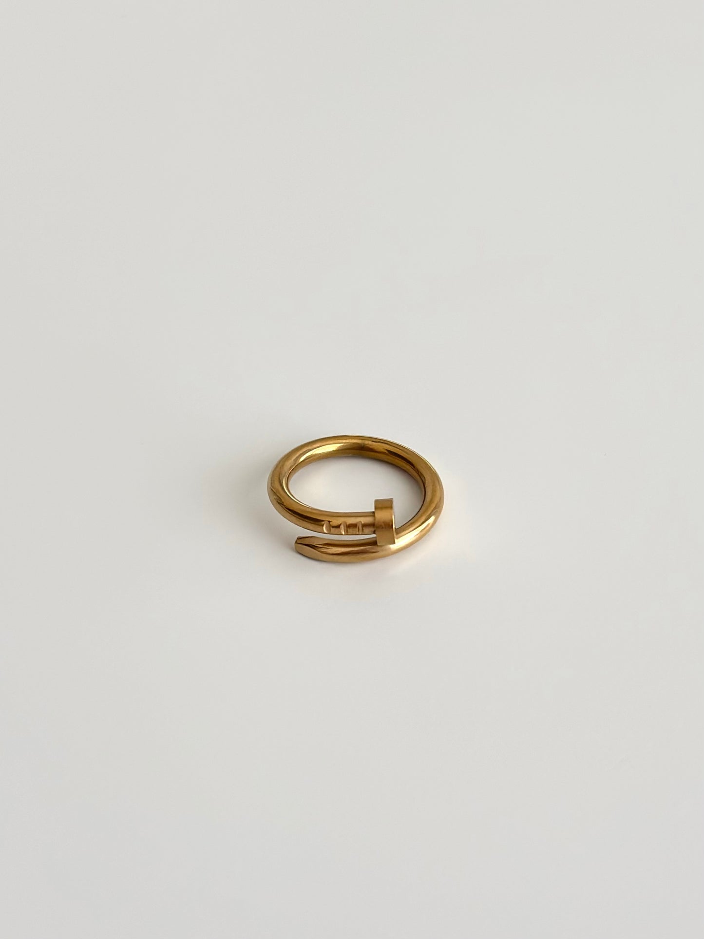 Nail Ring