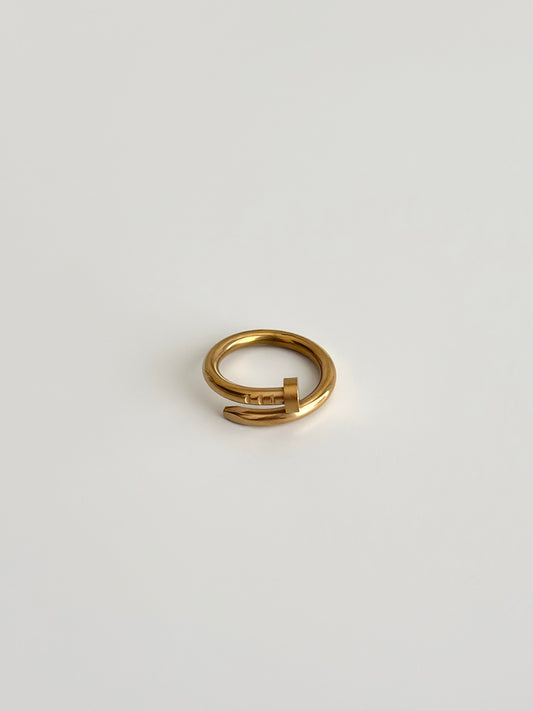 Nail Ring
