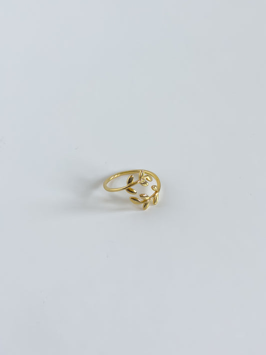 Petals Ring