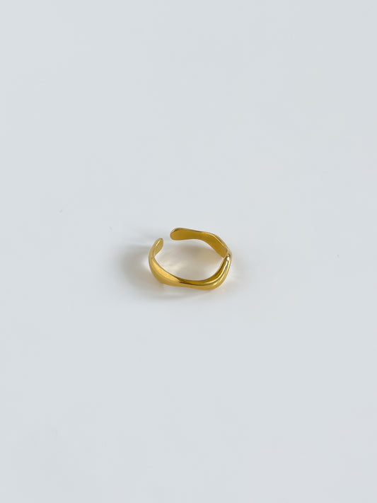 Waves Ring